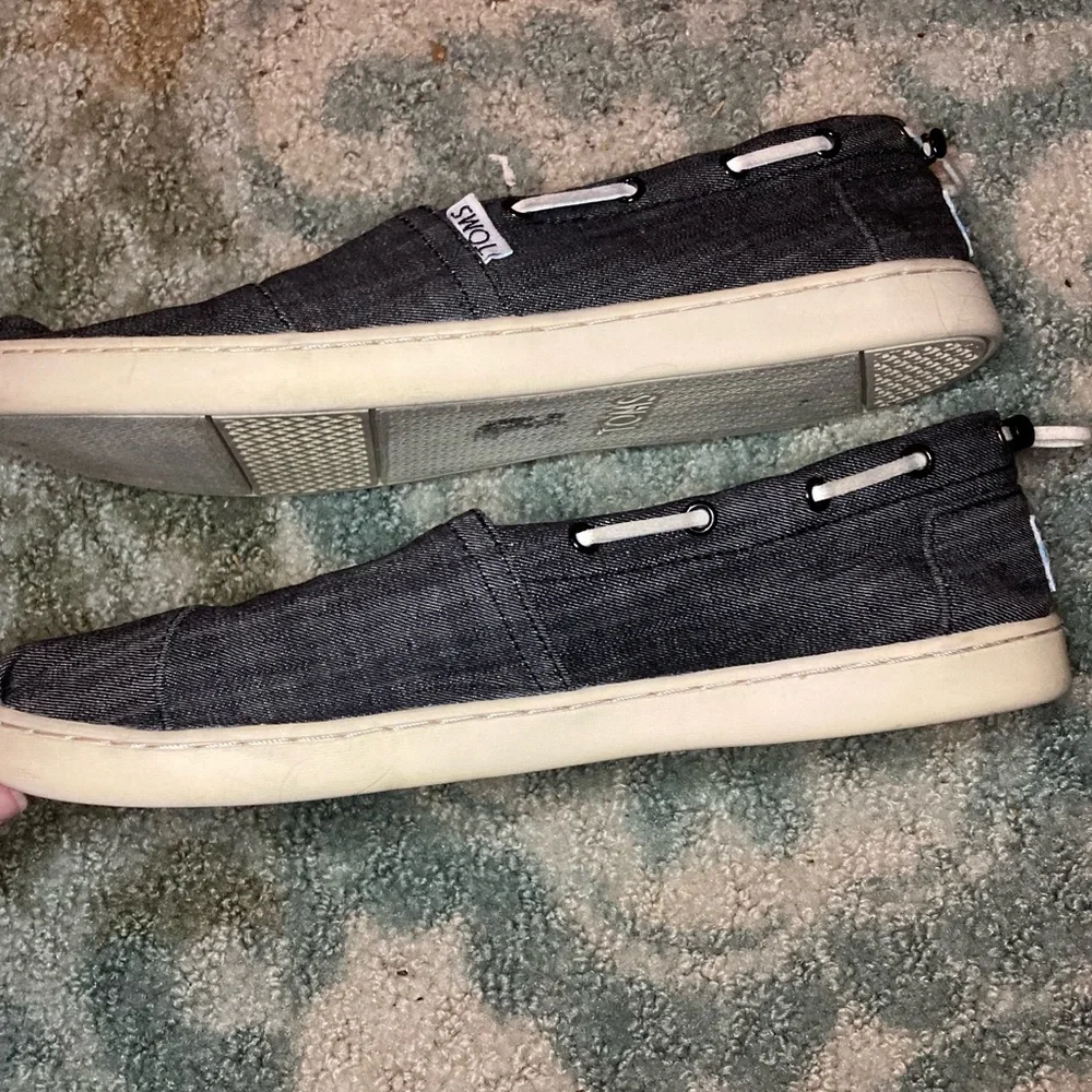 Toms shoes